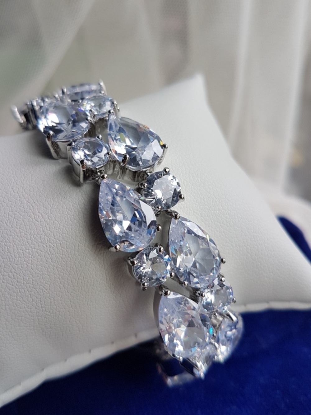 Swarovski Elements Chunky Clear Teardrop Statement Tennis Bracelet NEW